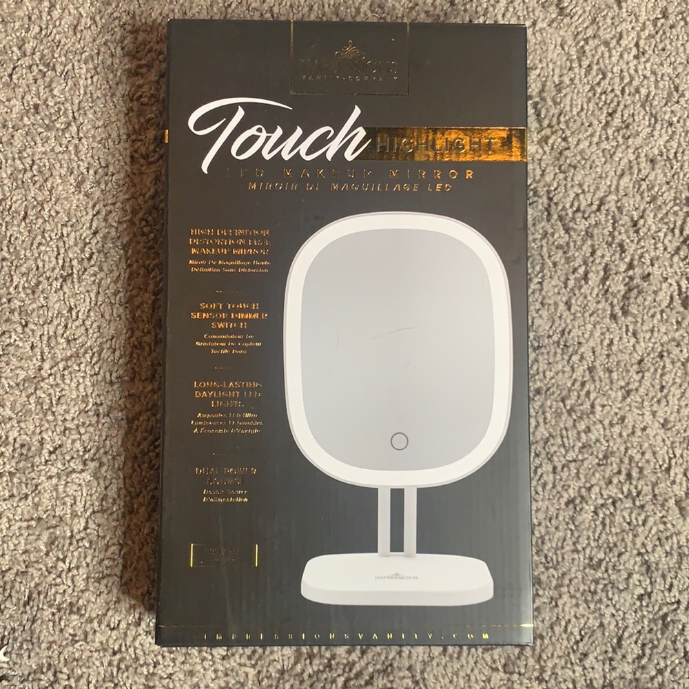 NWT Touch Highlight Led Mirror